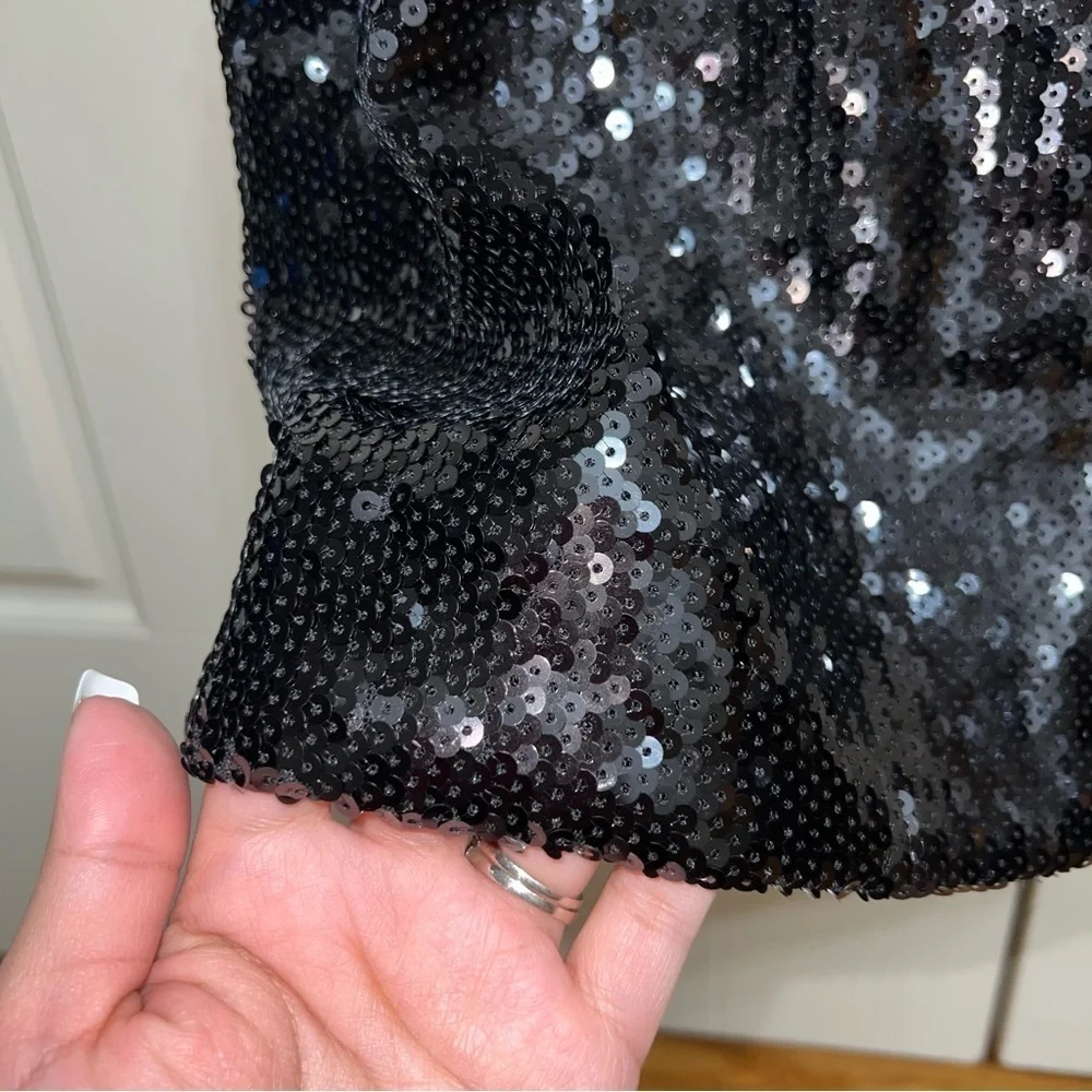 Forever 21 Black Sequin and Tulle V-Neck Spaghetti Strap Crop Top Camisole Sz S - Picture 3 of 11